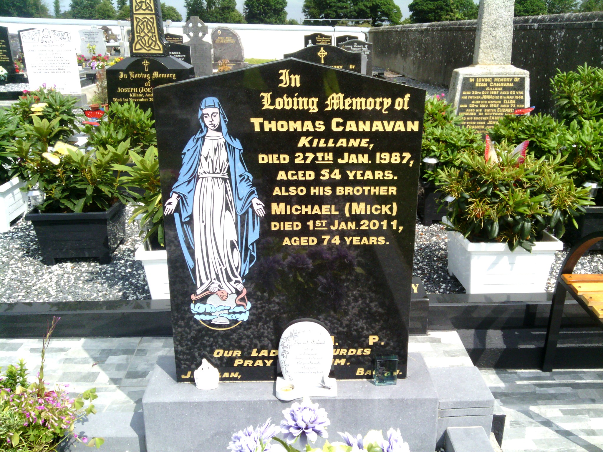 headstone